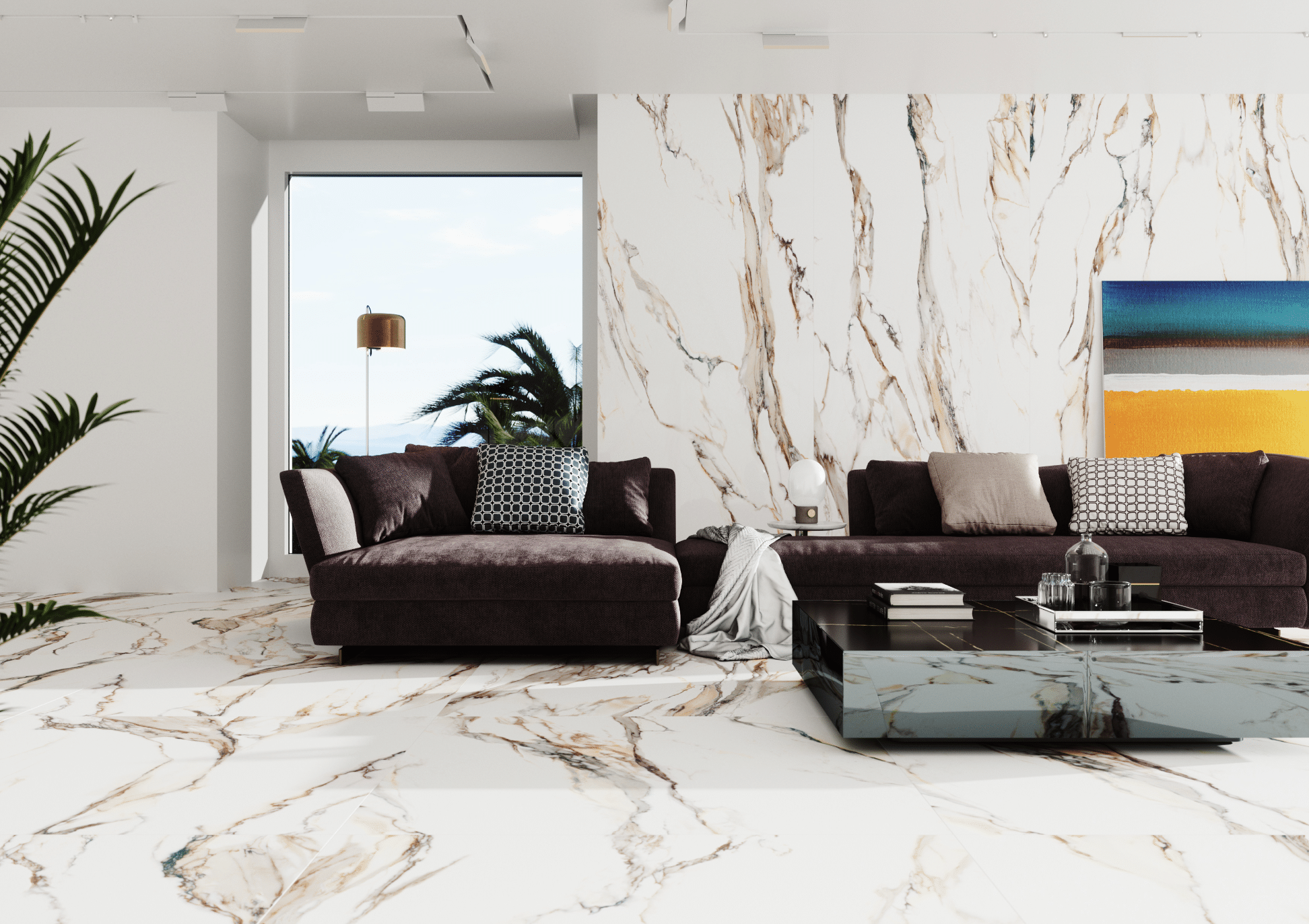 C. Bergmann zeigt ein Wohnzimmer mit marmorierten Wandfliesen und Fliesenboden im gleichen Muster, einer braunen Sitzlandschatz und einem Couchtisch aus Glas von Cerrad.