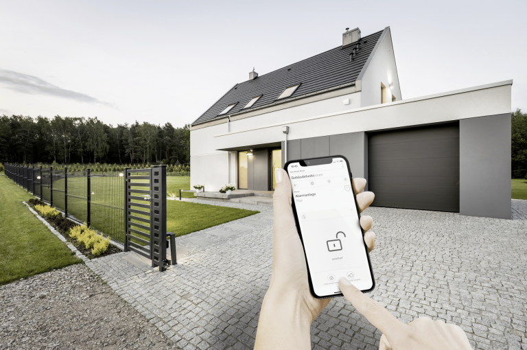 Smart Home-App von Gira zur Gebäudesicherung.