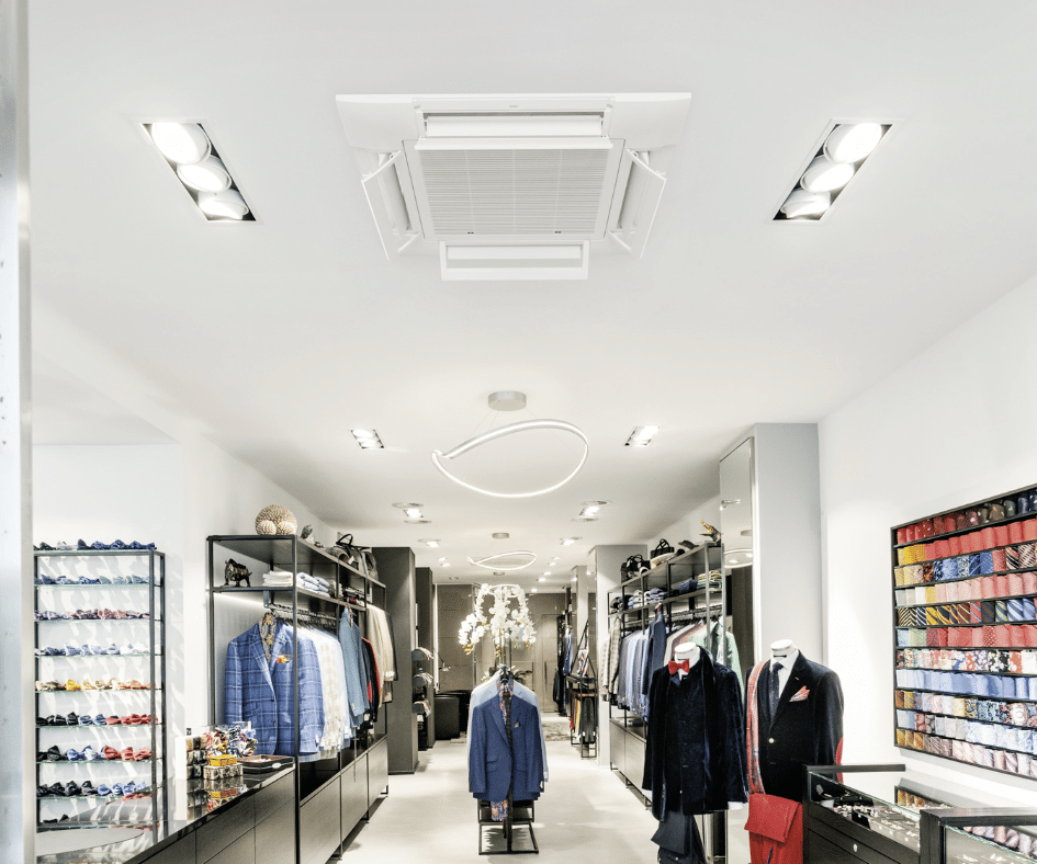 Ernst Winninger Kältetechnik zeigt eine an der Decke angebrachte Klimaanlage in einer Boutique.